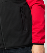 Vyriškas Motorsport Fanwear striukė iš Softshell audinio.