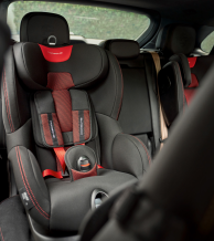 Porsche automobilinė kėdutė vaikams (Kids i-Size)