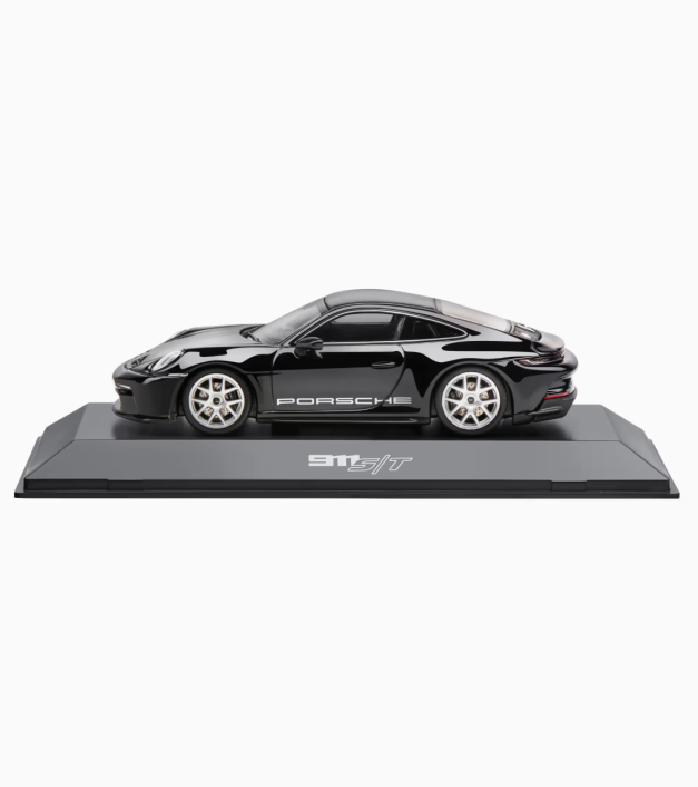 Porsche 911 S/T (992) 1:43