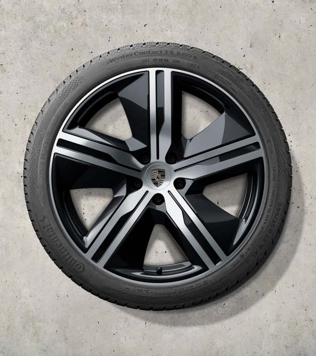 22 colių „Macan“ išskirtinio dizaino žieminių ratlankių ir padangų komplektas, dažytas juodai (blizgus)