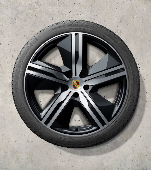 22 colių „Macan“ išskirtinio dizaino žieminių ratlankių ir padangų komplektas, dažytas juodai (blizgus)