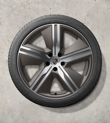 22 colių „Macan“ išskirtinio dizaino žieminių ratlankių ir padangų komplektas, dažytas „Turbonite“ spalva