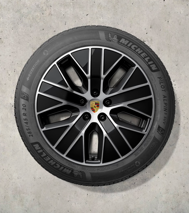 20 colių „Macan S“ žieminių ratlankių ir padangų komplektas, dažytas juodai (blizgus)