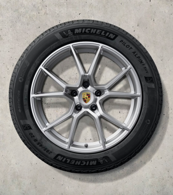 20 colių „Cayenne S“ ratlankių ir žieminių padangų komplektas