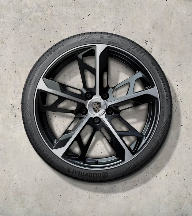 21 colio „Cross Turismo“ dizaino žieminių ratlankių ir padangų komplektas, dažytas juodai (blizgus)