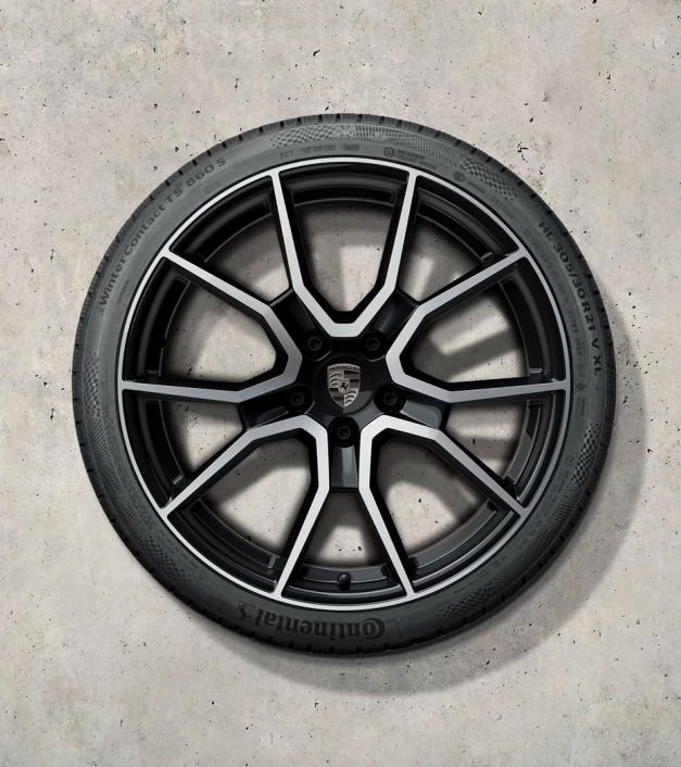 21 colio „RS Spyder“ dizaino žieminių ratlankių ir padangų komplektas, dažytas juodai (šilkiniu blizgesiu)