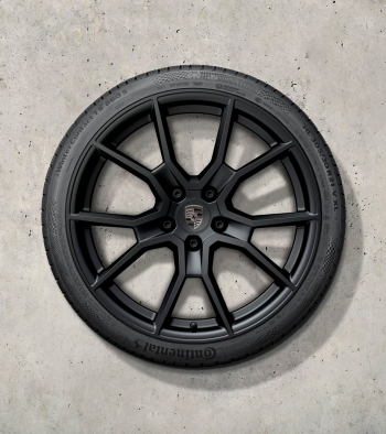 21 colio „RS Spyder“ dizaino žieminių ratlankių ir padangų komplektas, dažytas juodai (šilkiniu blizgesiu)