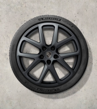 21 colio „Panamera SportDesign“ žieminių ratlankių ir padangų komplektas, dažytas juodai (satino blizgesys)