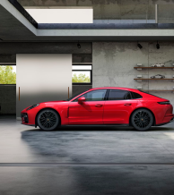 21 colio „Panamera Turbo S“ pilnas žieminių ratlankių ir padangų komplektas, dažytas antracito pilka spalva, su centriniu ratų užraktu