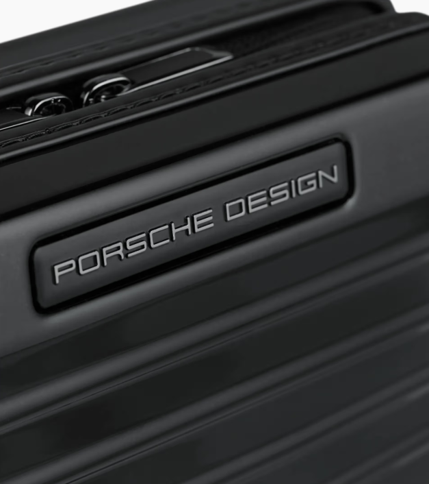 Roadster - kietas daugiafunkcis dėklas