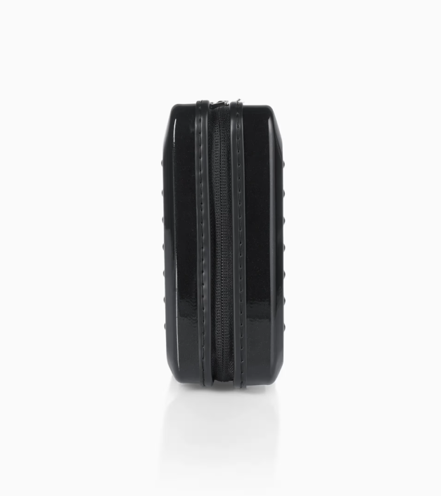 Roadster - kietas daugiafunkcis dėklas