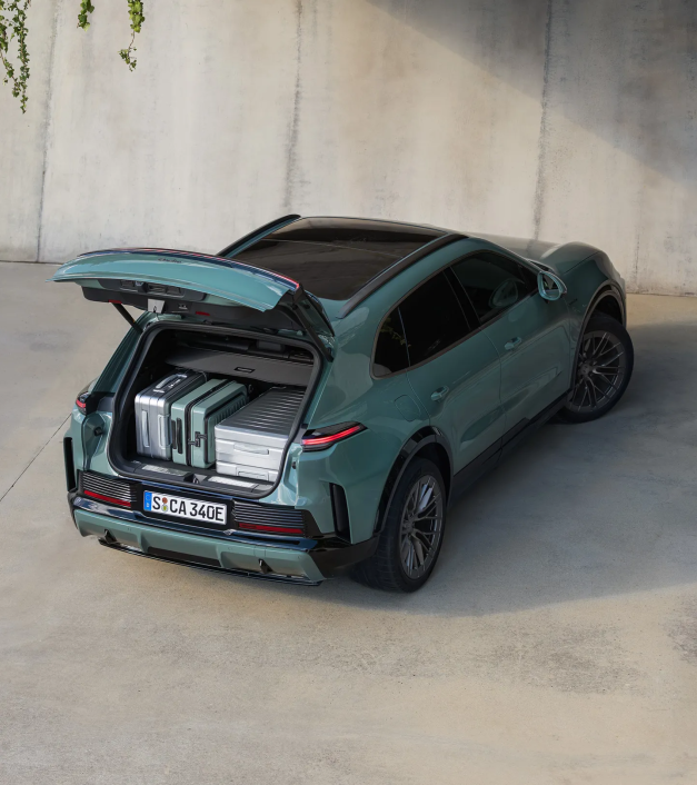 Lagaminas Roadster S – „Porsche Cayenne Electric Lifestyle“